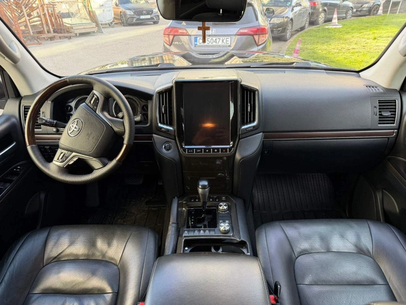 Toyota Land cruiser 200 BLACK EDITION, снимка 6 - Автомобили и джипове - 52711350