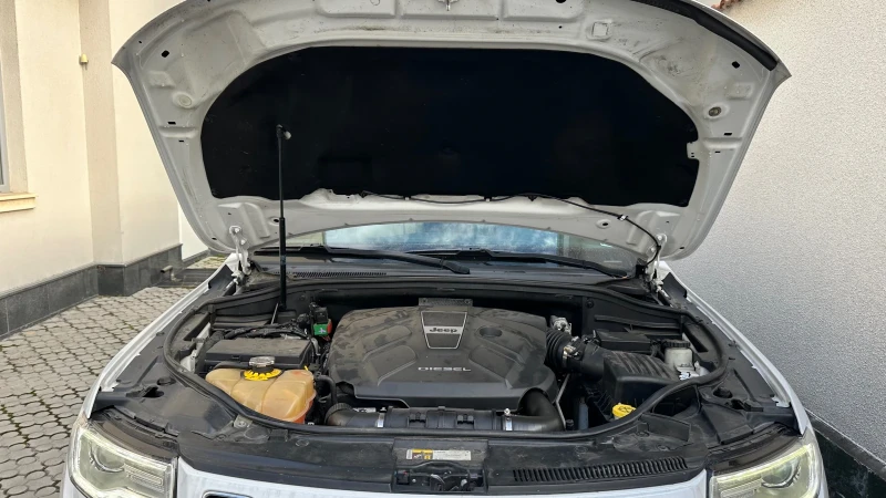 Jeep Grand cherokee, снимка 2 - Автомобили и джипове - 52828077