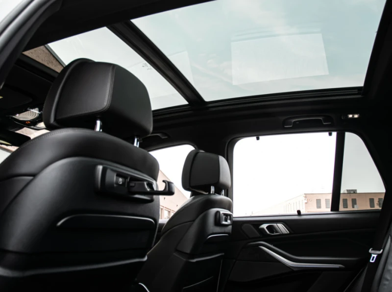 BMW X5 M-SPORT | AIR RIDE| LASER| NAV| PANOROOF| HEATED, снимка 10 - Автомобили и джипове - 53222503