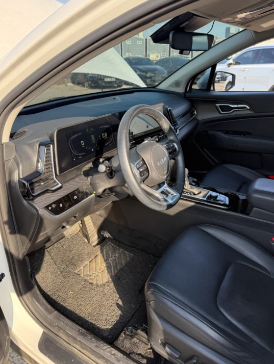 Kia Sportage 2.0 CRDI 4x4 - OЧАКВАН ВНОС, снимка 4 - Автомобили и джипове - 54066011