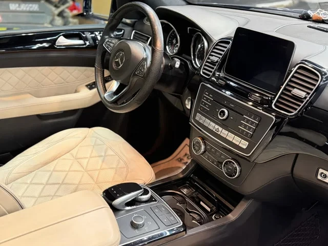Mercedes-Benz GLE 500 550 4MATIC !DISIGNO! PANORAMA/360CAM/FULL, снимка 7 - Автомобили и джипове - 55296217