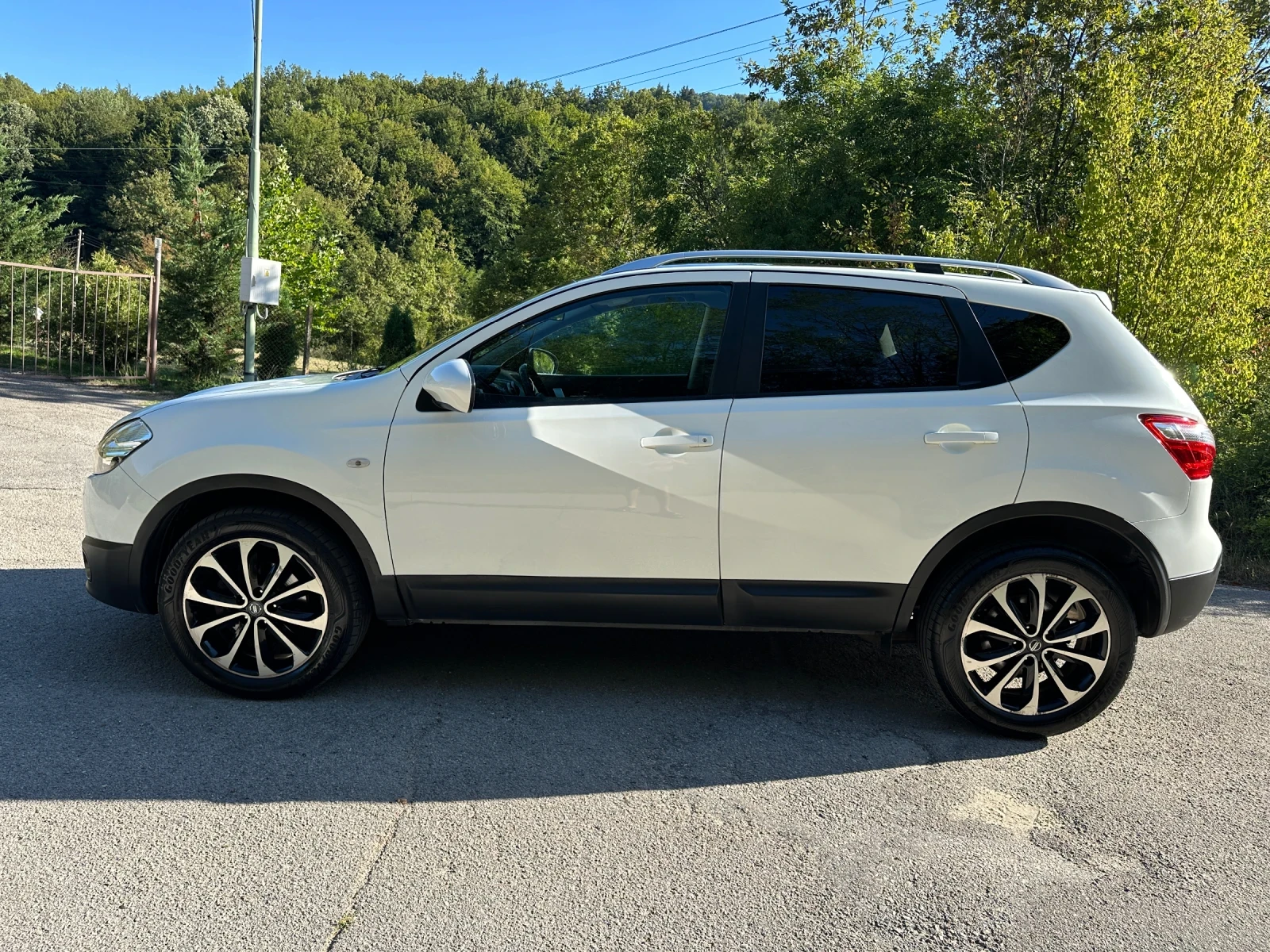 Nissan Qashqai 1.6DCI - изображение 4