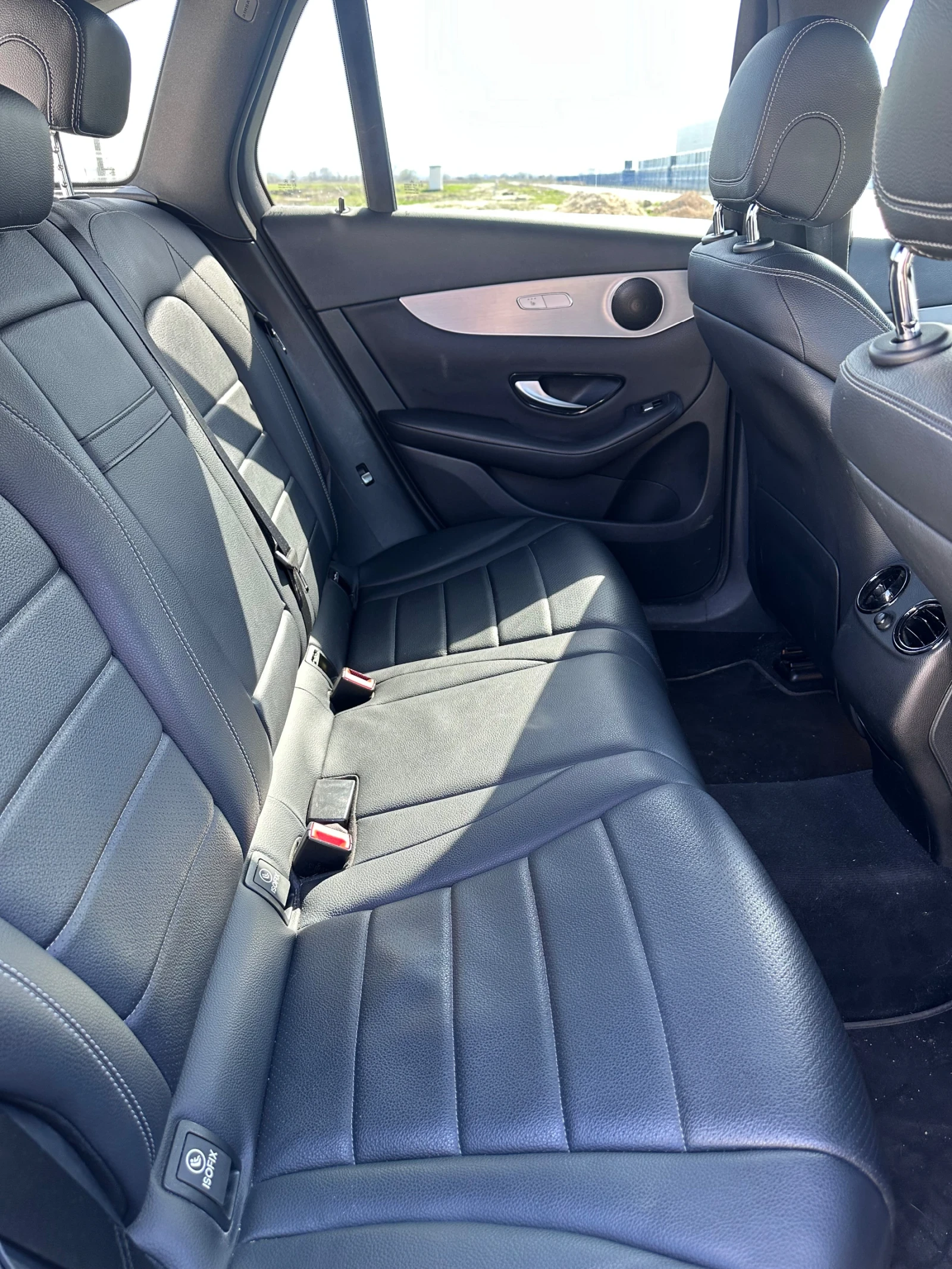 Mercedes-Benz GLC 300 4 MATIC, снимка 8 - Автомобили и джипове - 53767037