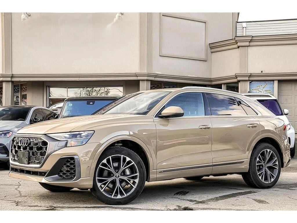 Audi Q8 55TFSI S-Line * Фиксирана цена до БГ * CARFAX * 