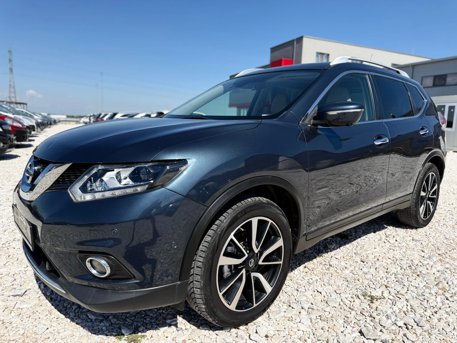Nissan X-trail 1.6 DCi TEKNA / FULL / KOJA / NAVI / 360 / EURO 6, снимка 3 - Автомобили и джипове - 54443744