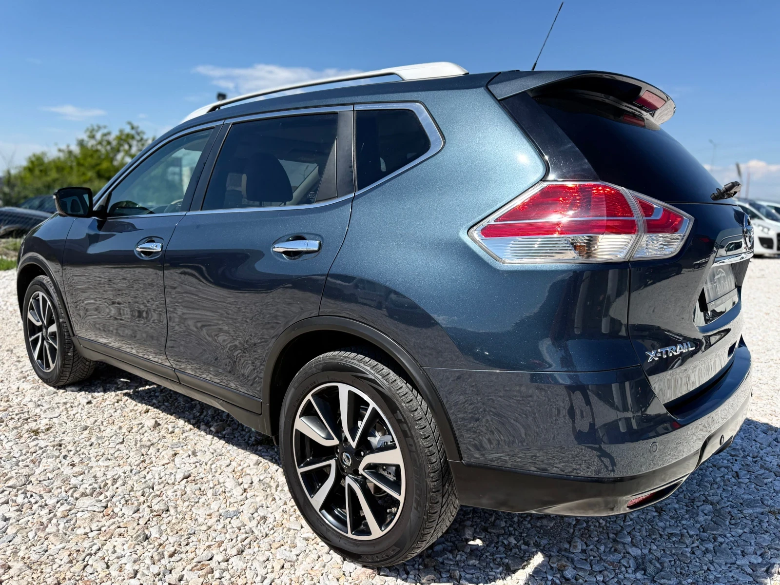 Nissan X-trail 1.6 DCi TEKNA / FULL / KOJA / NAVI / 360 / EURO 6, снимка 5 - Автомобили и джипове - 54443744