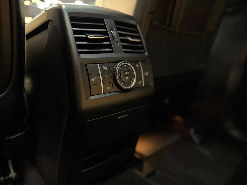 Mercedes-Benz GLE 500 550 4MATIC !DISIGNO! PANORAMA/360CAM/FULL, снимка 12 - Автомобили и джипове - 55296217