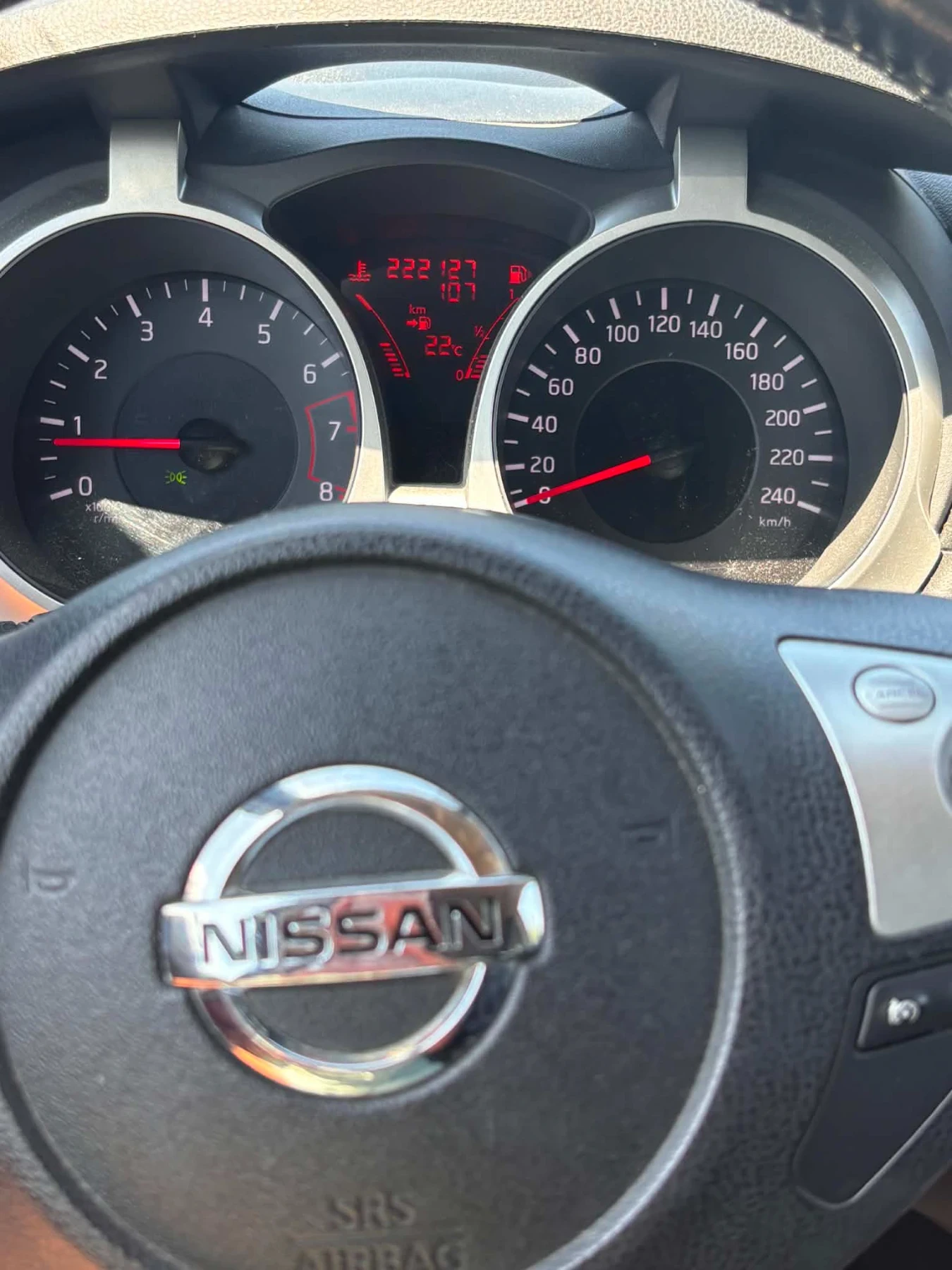 Nissan Juke, снимка 8 - Автомобили и джипове - 56407258