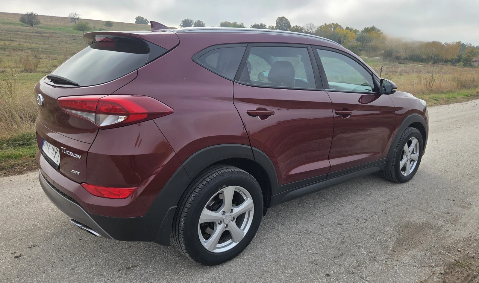 Hyundai Tucson, снимка 7 - Автомобили и джипове - 56662233