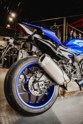 Yamaha YZF-R1   Последен модел   Гаранция до 08/2026   1852 км, снимка 6