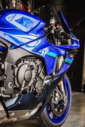 Yamaha YZF-R1   Последен модел   Гаранция до 08/2026   1852 км, снимка 9
