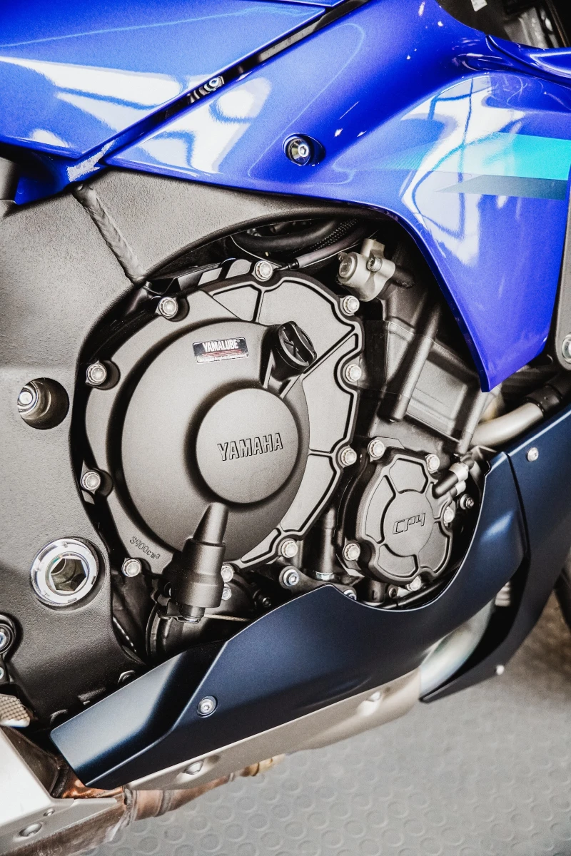 Yamaha YZF-R1   Последен модел   Гаранция до 08/2026   1852 км, снимка 5 - Мотоциклети и мототехника - 53032813