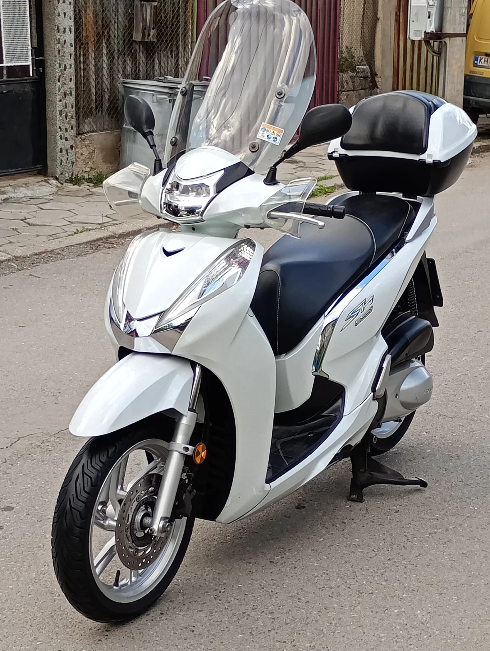 Honda Sh 300���.��������� 2011�. | Mobile.bg � ����������� 17