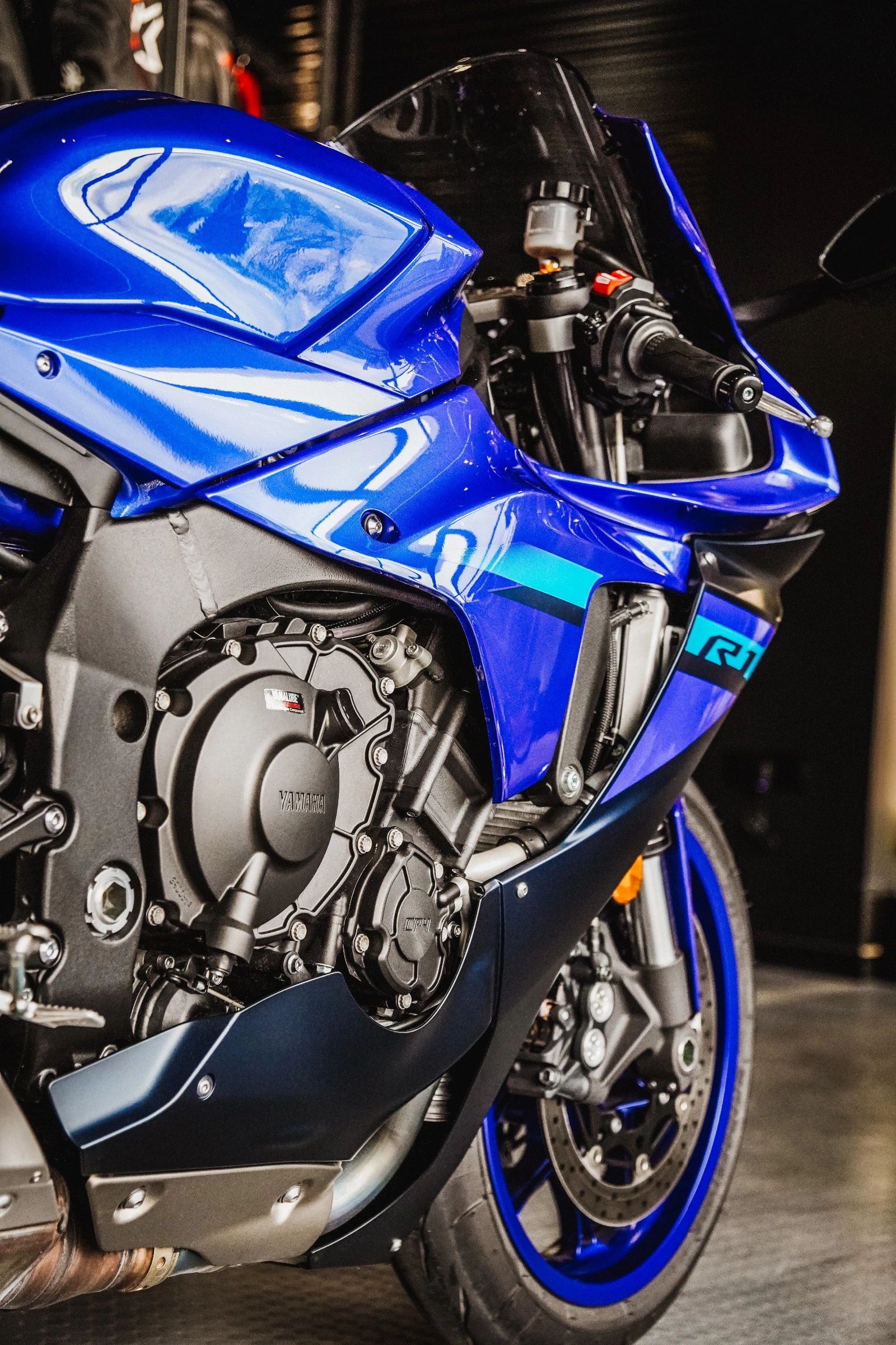 Yamaha YZF-R1   �������� �����   �������� �� 08/2026   1852 �� | Mobile.bg � ����������� 10