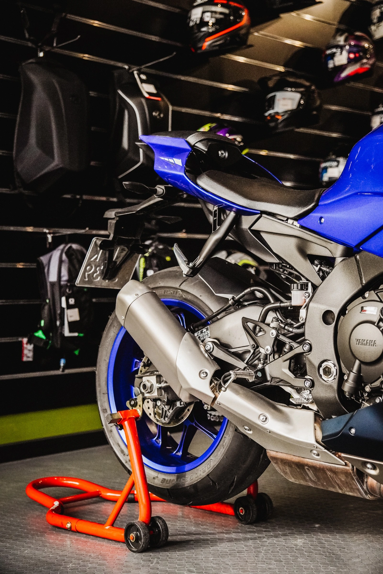 Yamaha YZF-R1   �������� �����   �������� �� 08/2026   1852 �� | Mobile.bg � ����������� 8