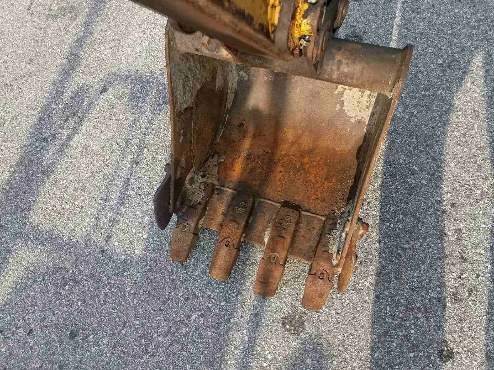  Cat 302    | Mobile.bg   11