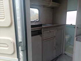 Каравана Caravelair 460, снимка 8