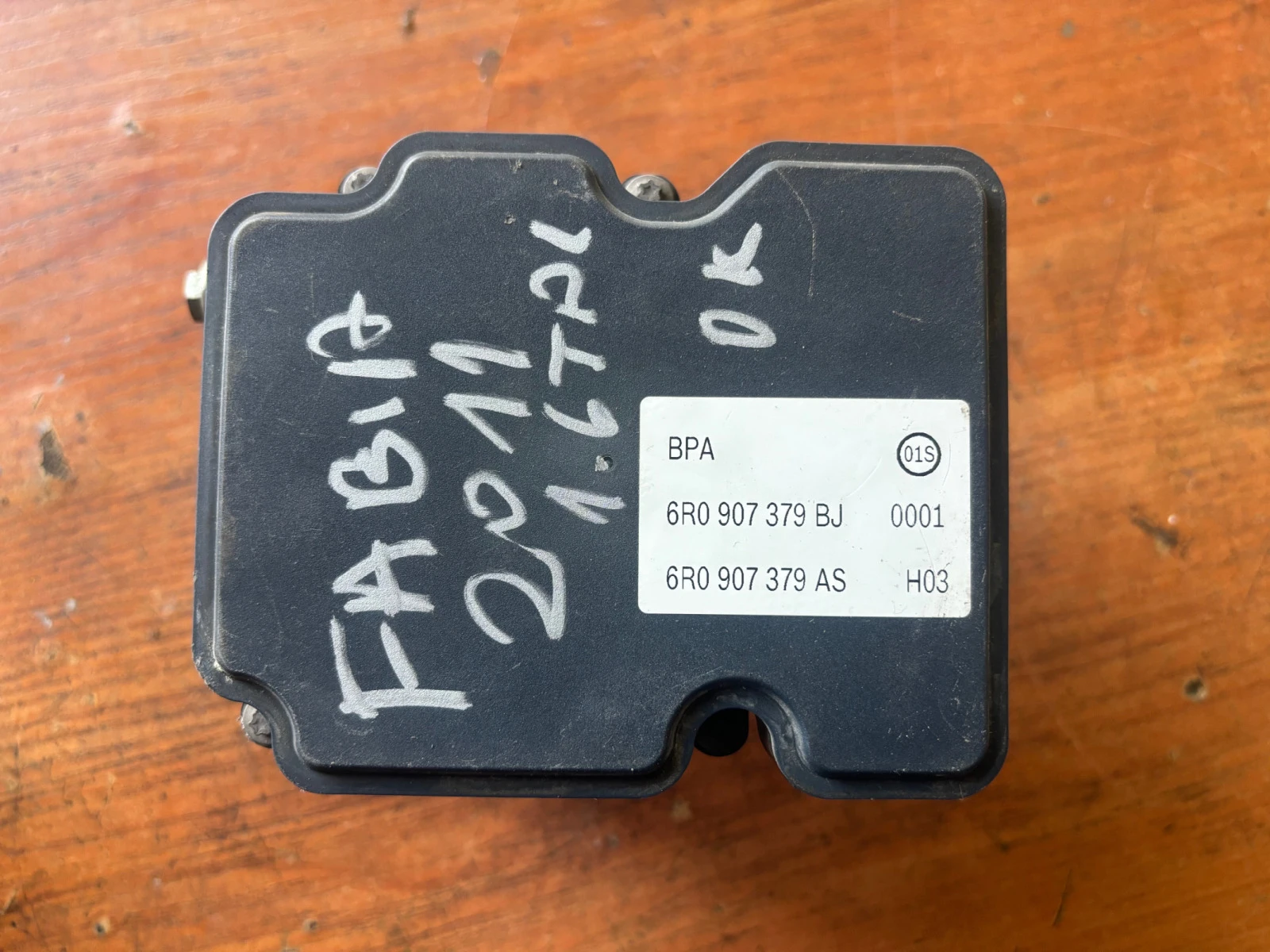 ABS  Skoda Fabia 2011 1.6 Tdi 6R0 907 379 BJ / 6R0 907 379 AS | Mobile.bg   1