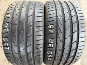 Гуми Летни 255/30R19, снимка 1 - Гуми и джанти - 49286207