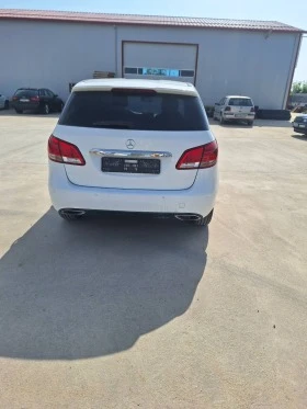 Mercedes-Benz B 220 хечбек, снимка 3