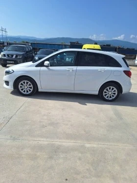 Mercedes-Benz B 220 хечбек, снимка 4