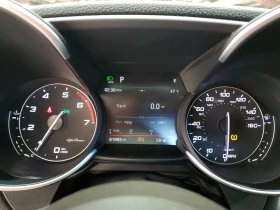 Alfa Romeo Giulia 2l Ti Q4, снимка 9 - Автомобили и джипове - 53654850