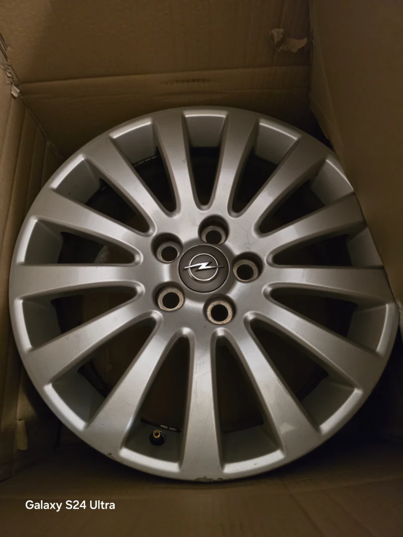 Opel Insignia, снимка 17 - Автомобили и джипове - 47821470