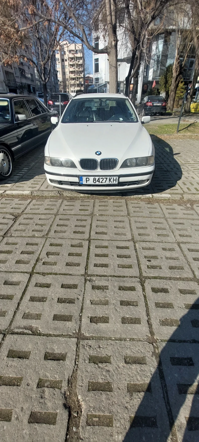 BMW 523, снимка 1 - Автомобили и джипове - 49038095