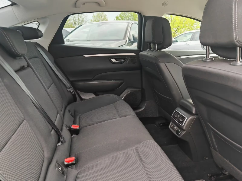 Renault Talisman 1.3TCe/160HP/LED/ACC/MASSAGE/CAM/ACC/NIGHT/869f, снимка 10 - Автомобили и джипове - 52209473