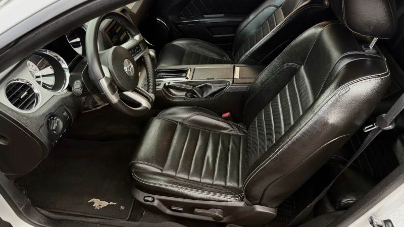 Ford Mustang 4.0 V6 GT, снимка 9 - Автомобили и джипове - 53026755