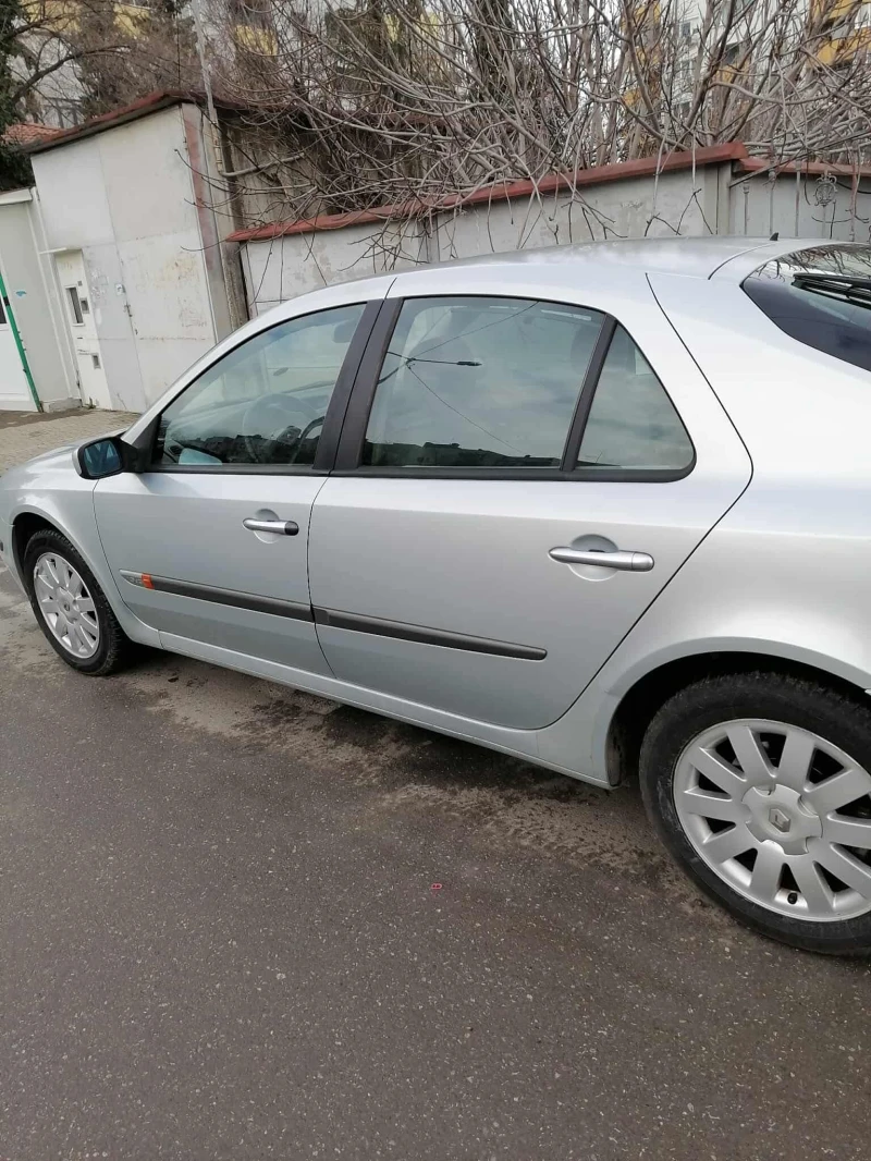 Renault Laguna, снимка 2 - Автомобили и джипове - 53098913