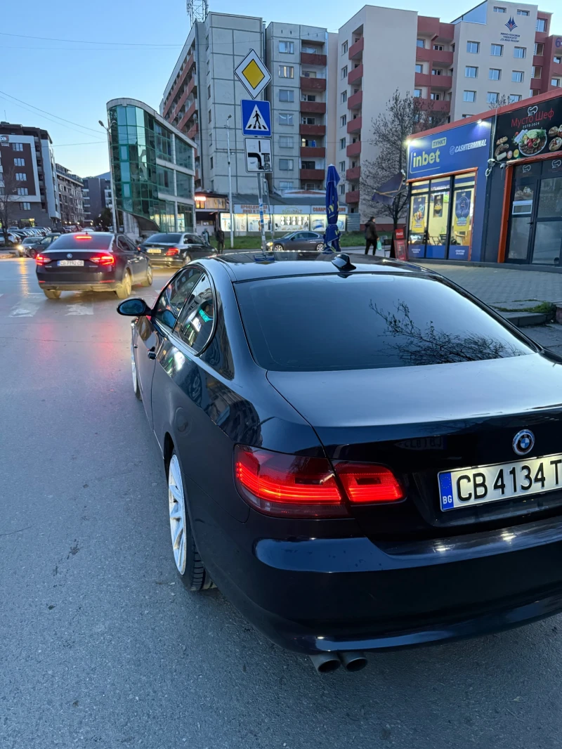 BMW 330, снимка 2 - Автомобили и джипове - 53454413