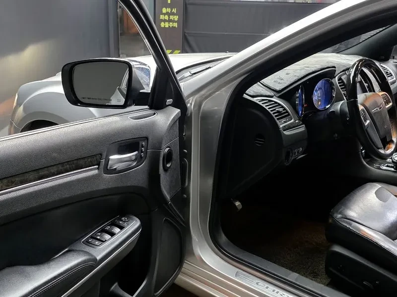 Chrysler 300c 3.6 292hp | Mobile.bg   11