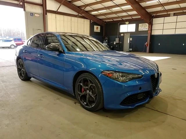 Alfa Romeo Giulia 2l Ti Q4, снимка 13 - Автомобили и джипове - 53654850