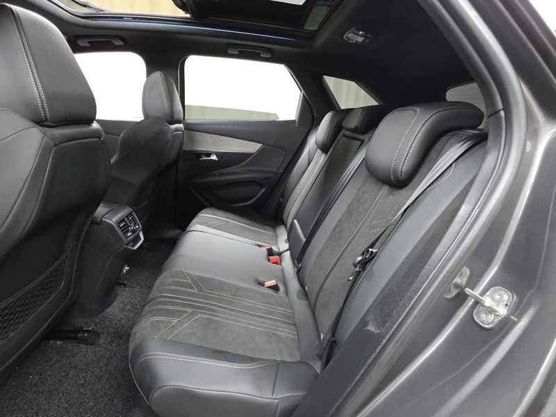 Peugeot 3008 1.5 Automatic ПАНОРАМА* ПОДГРЕВ* МАСАЖ, снимка 11 - Автомобили и джипове - 55944357