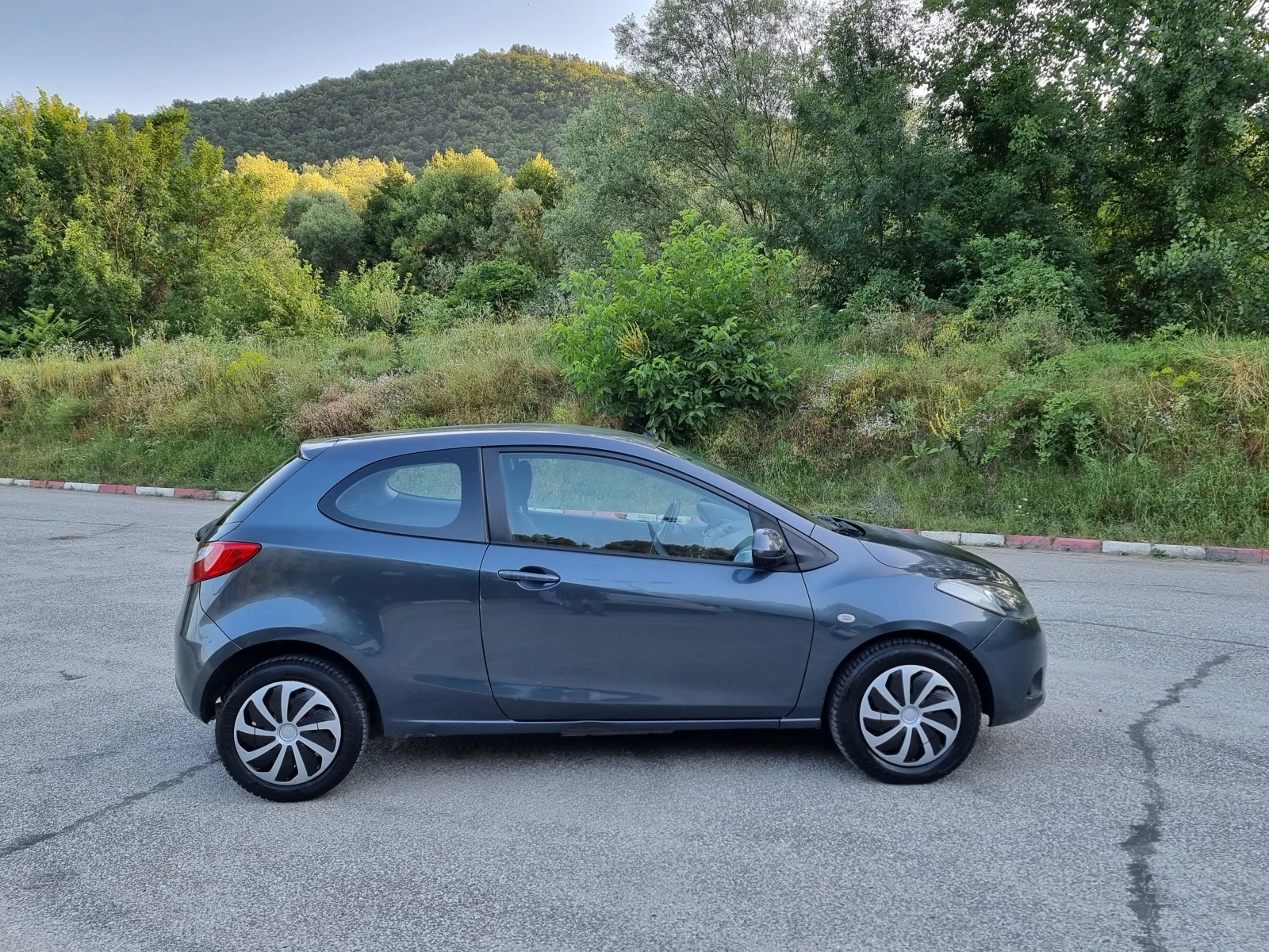 Mazda 2 1.4 Hdi Klima/Euro4 - изображение 6