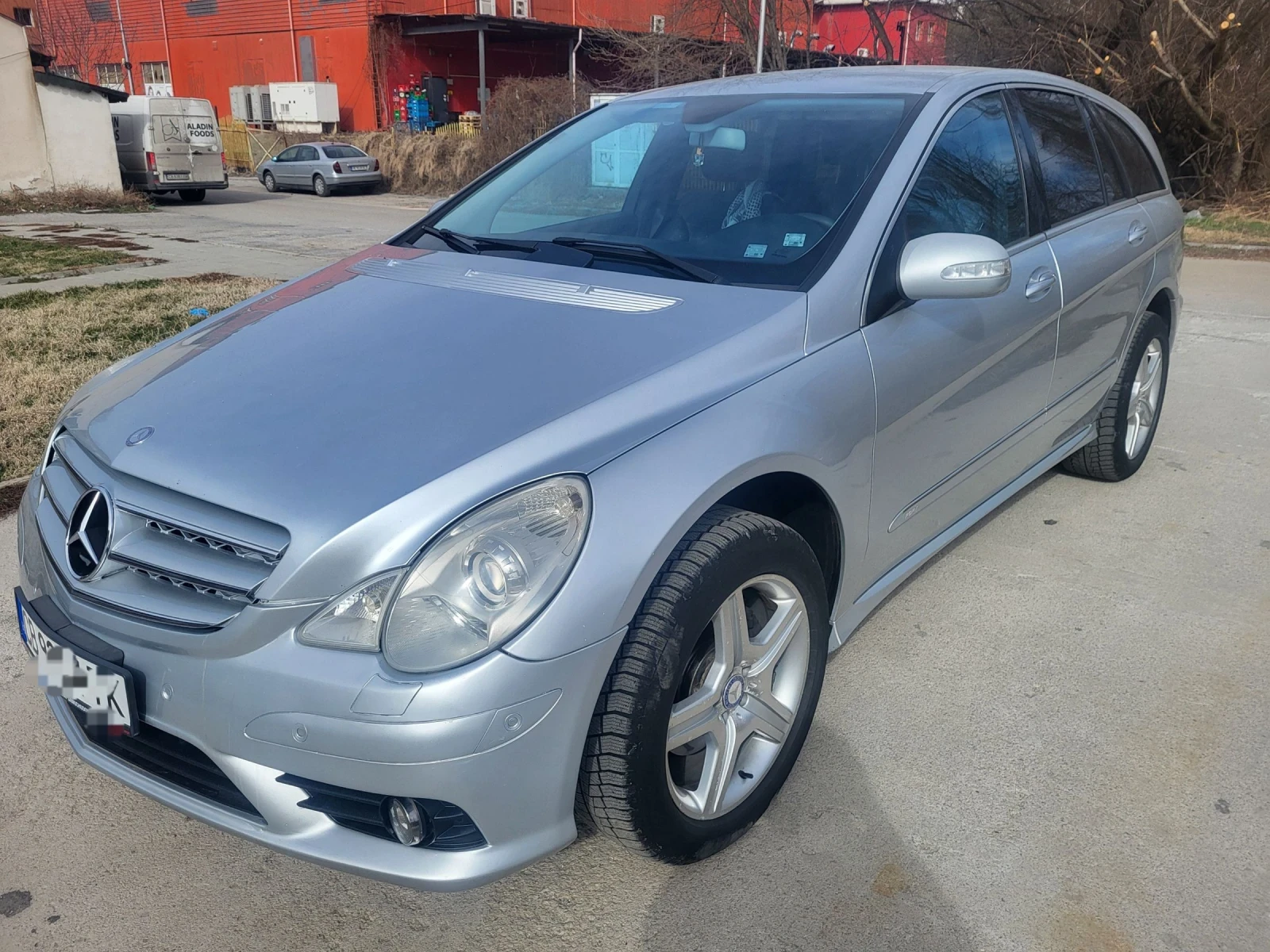 Mercedes-Benz R 320 3200 - изображение 2