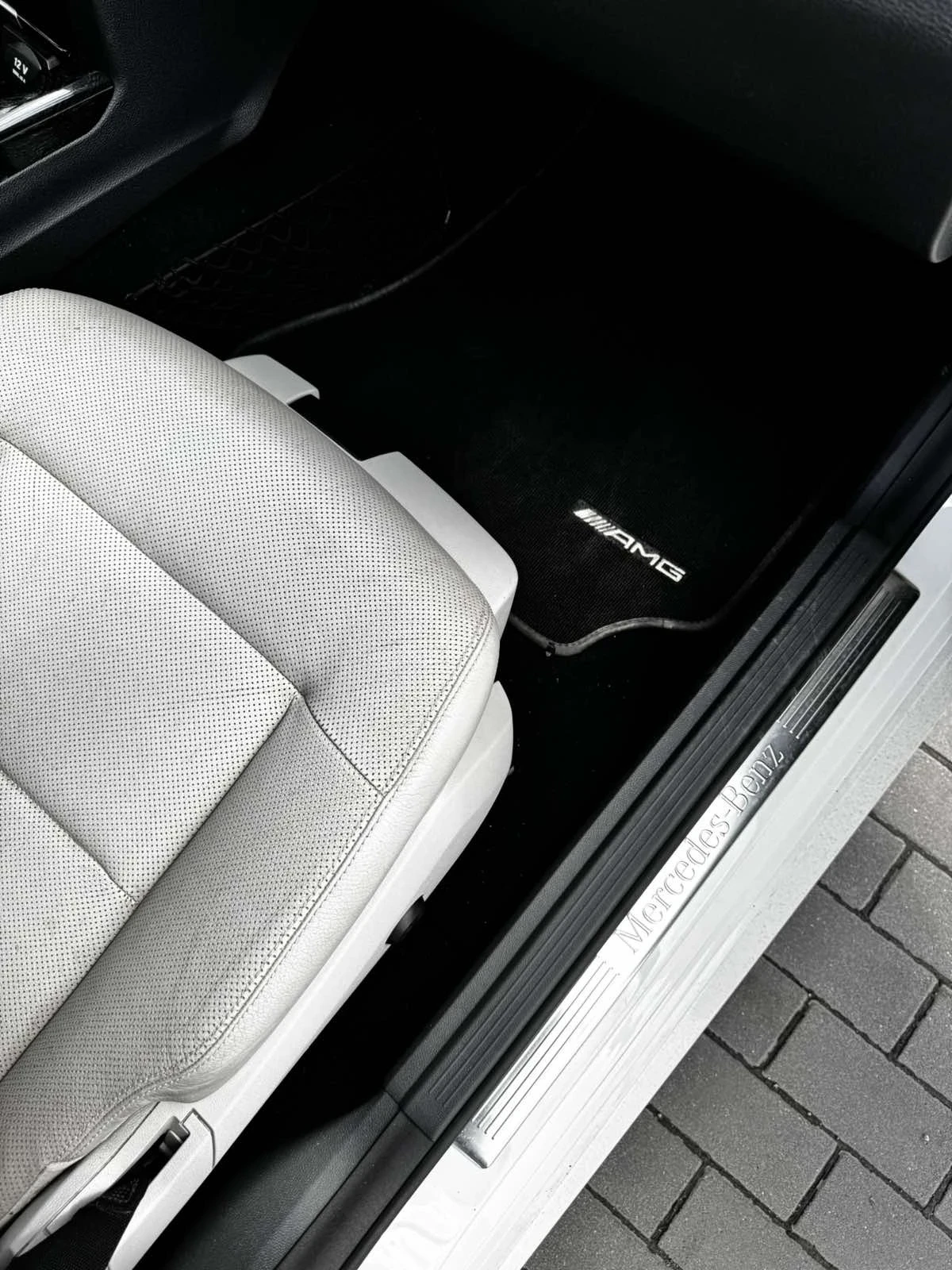 Mercedes-Benz E 350 W212 350CDI 4 MATIC F1 FULL AMG PACK всички екстри - изображение 4