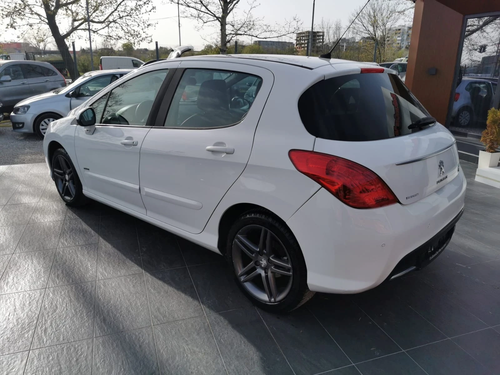 Peugeot 308 1, 6 E-HDI Sportium NAVI EURO5  - изображение 6