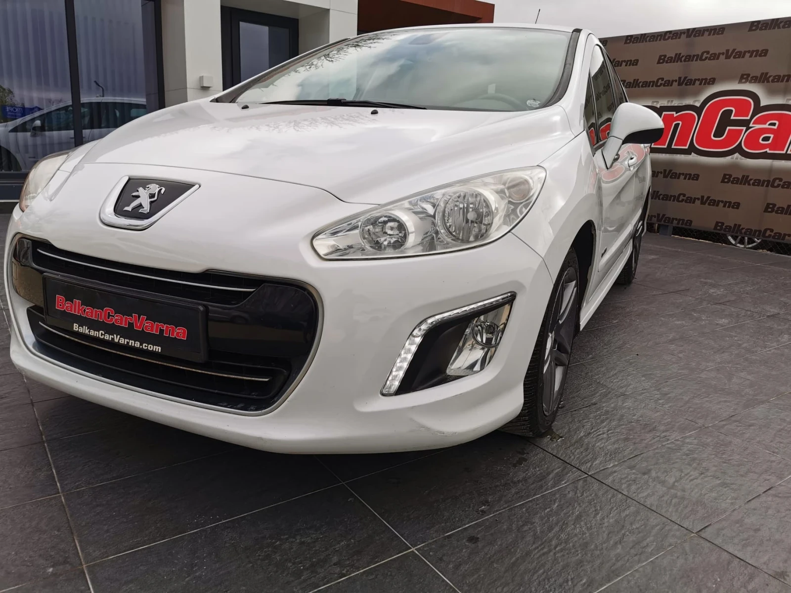 Peugeot 308 1, 6 E-HDI Sportium NAVI EURO5  - изображение 4