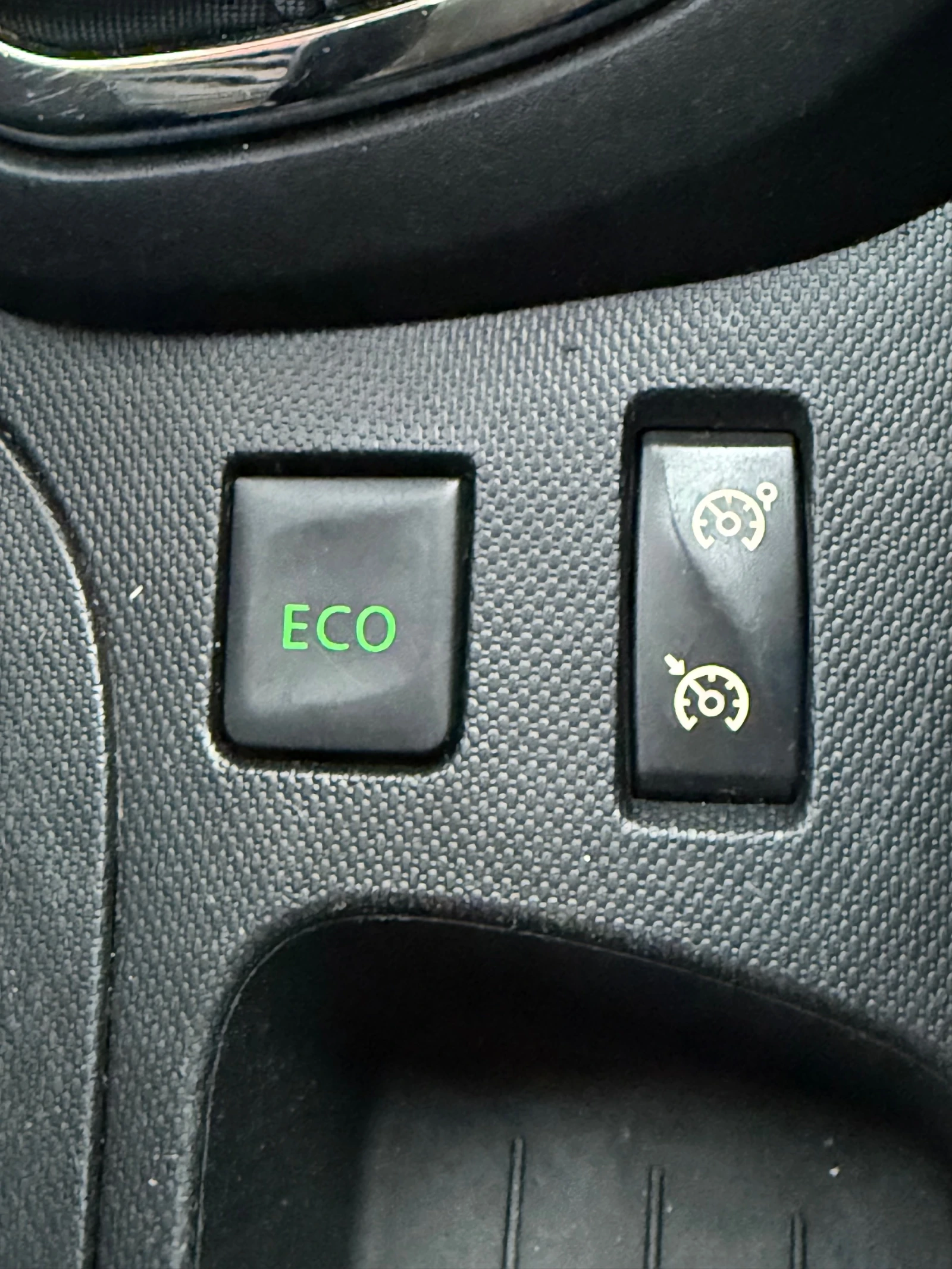 Renault Captur 1.5 DCI NAVI | Mobile.bg — изображение 12