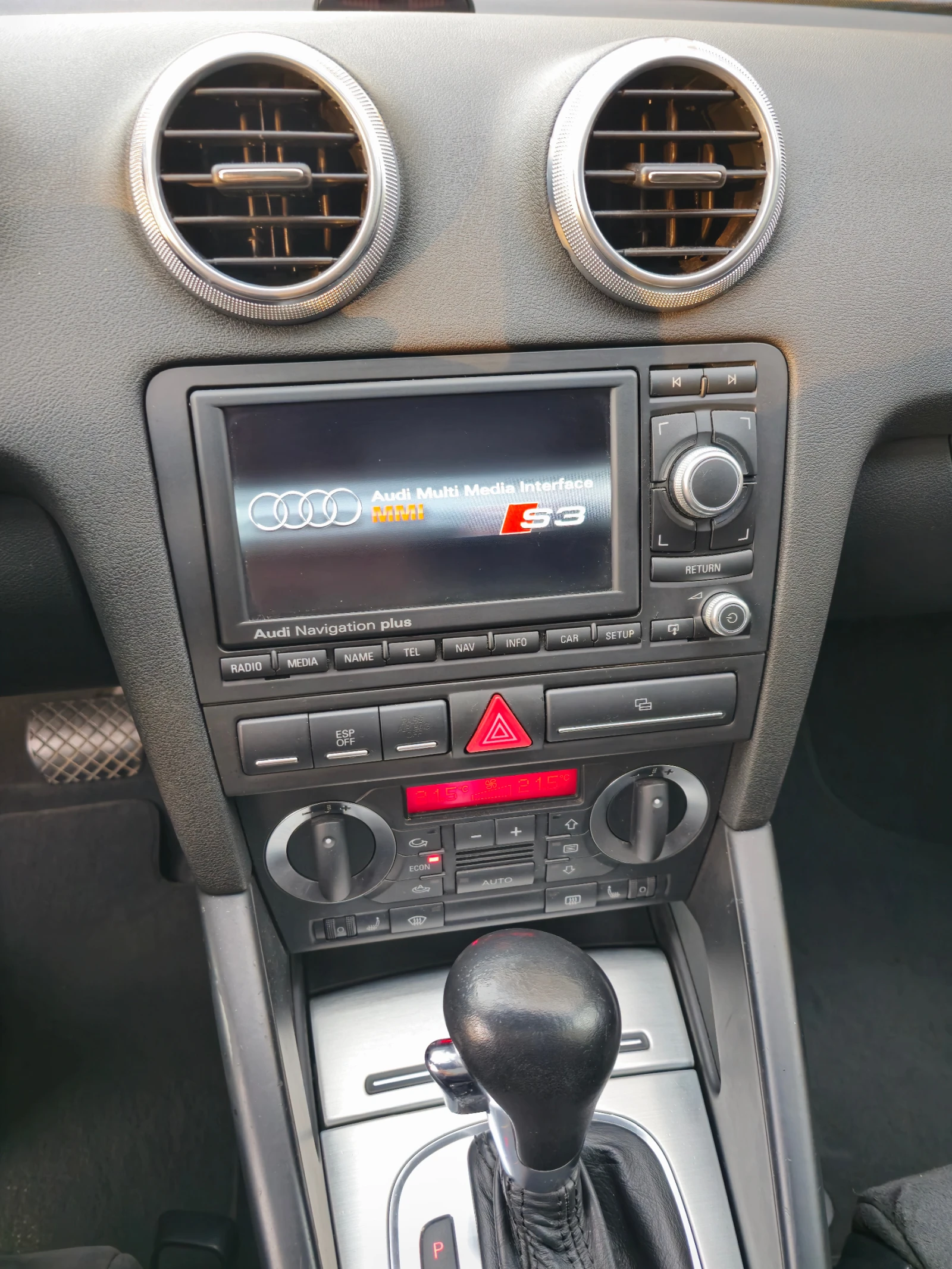 Audi A3 2.0 TDI, DSG, Панорама - изображение 8