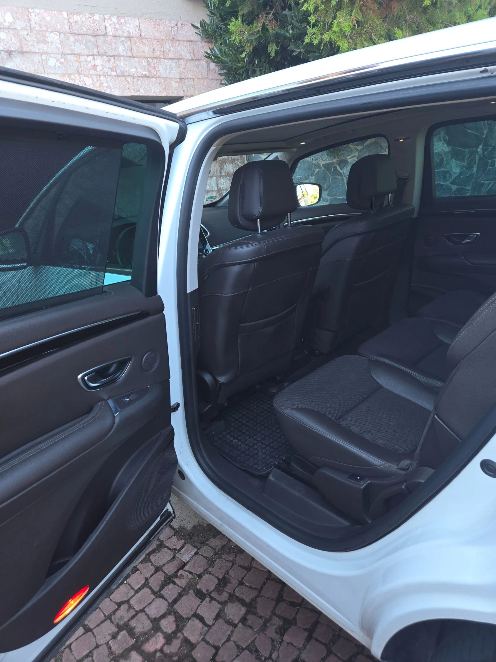 Renault Espace 1.6DCi 4 control distronik  keyless pano headup - изображение 10