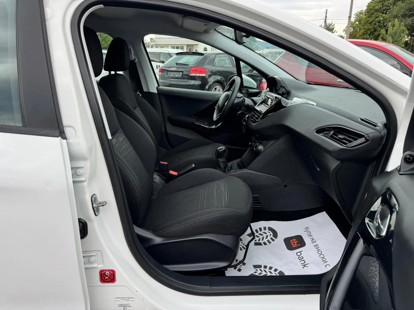 Peugeot 208 1.6HDI Facelift Klima EURO 6 | Mobile.bg   14