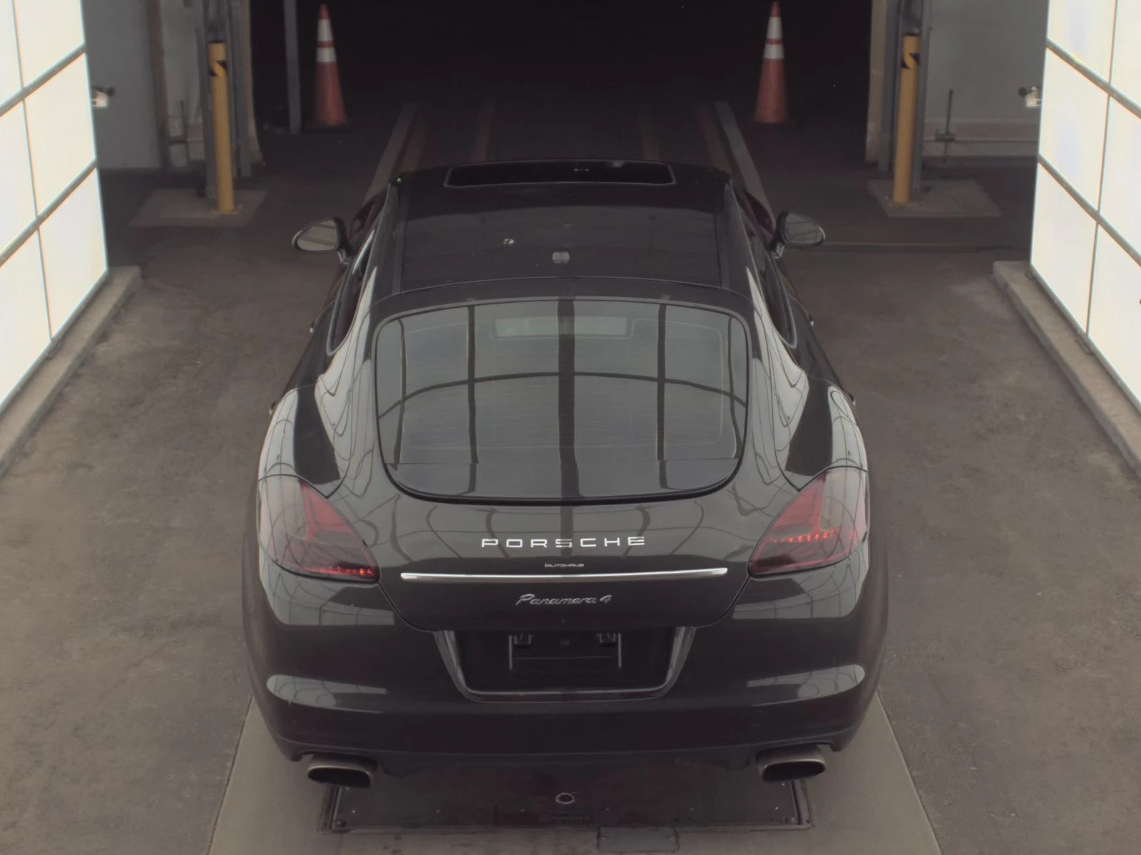 Porsche Panamera 4 - изображение 5