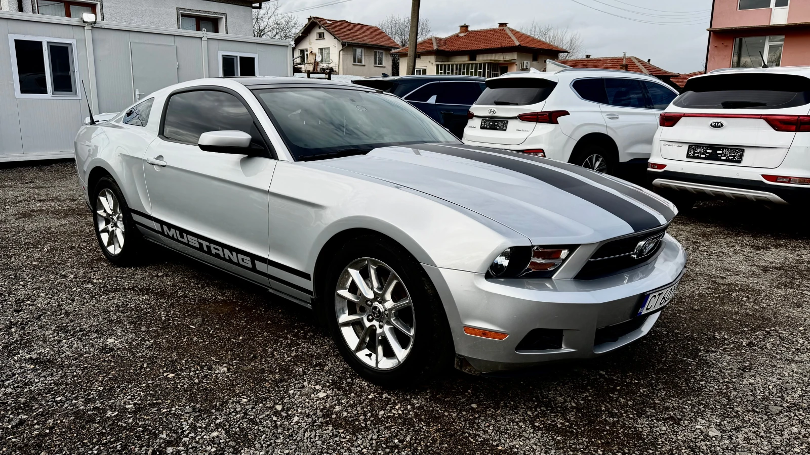 Ford Mustang 4.0 V6 GT - изображение 7