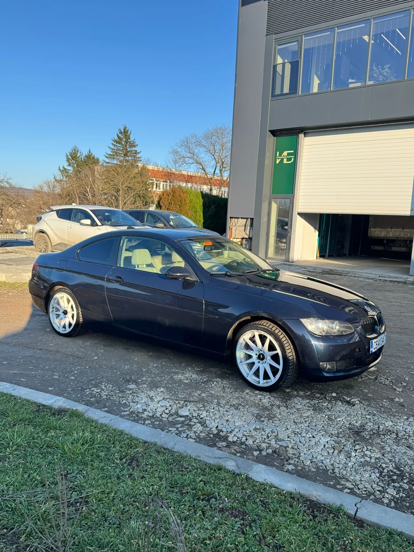 BMW 330  - изображение 7