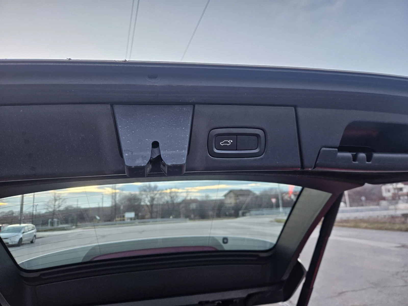 Volvo V90 Cross Country D4 - изображение 10