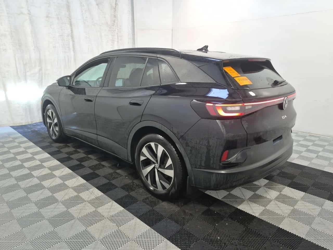 VW ID.4 * ПАНОРАМА* 2 КЛЮЧА* CARFAX *  - изображение 4