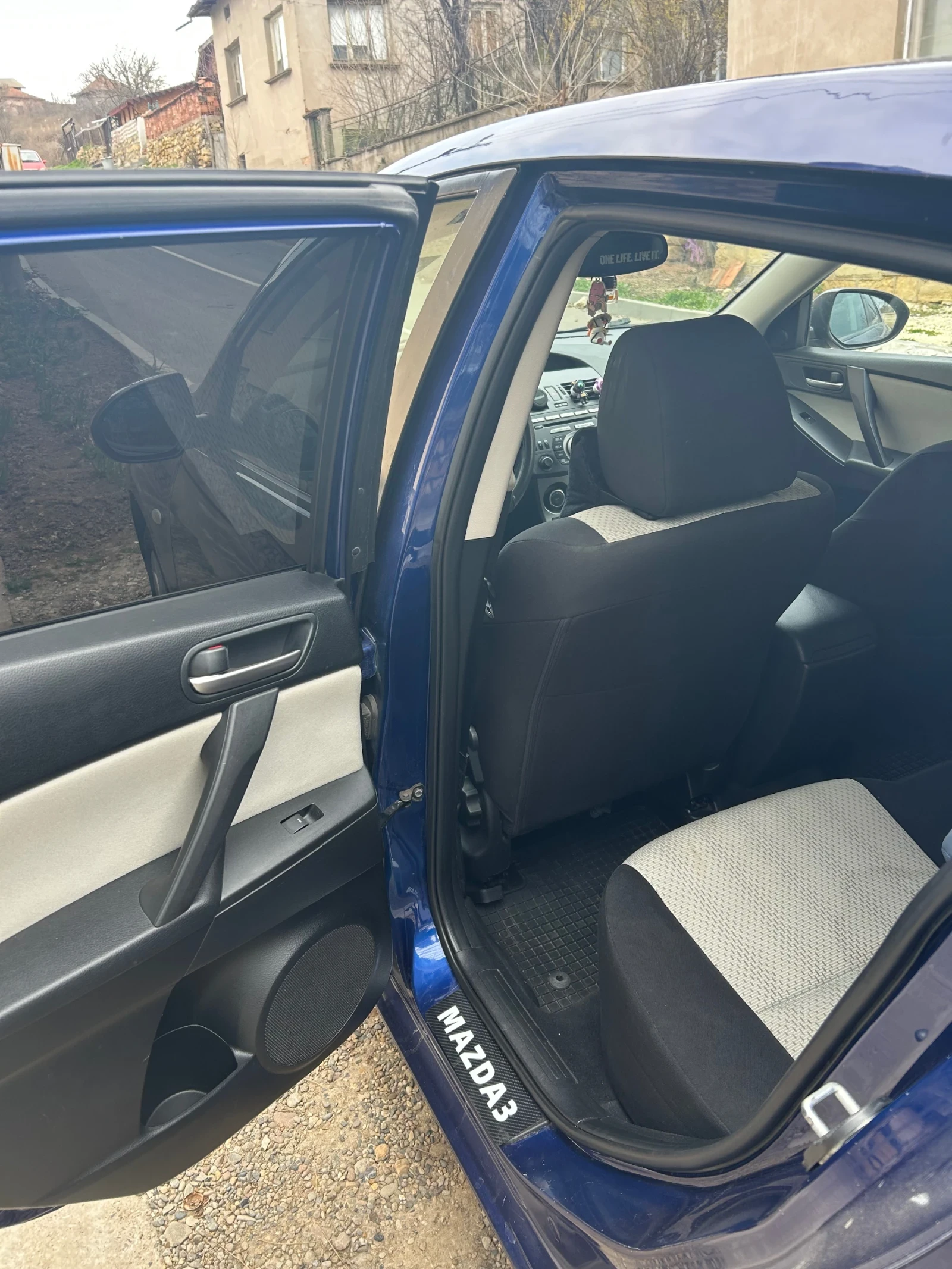 Mazda 3, снимка 5 - Автомобили и джипове - 53922912